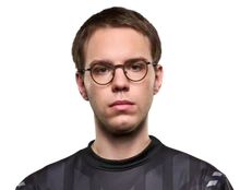 XL_Patrik_2022_Split_2