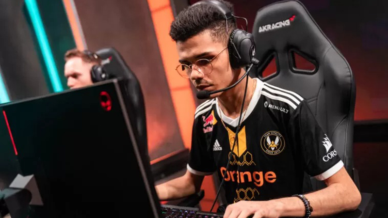 vignette-LoL-Skeanz-Free-Agent