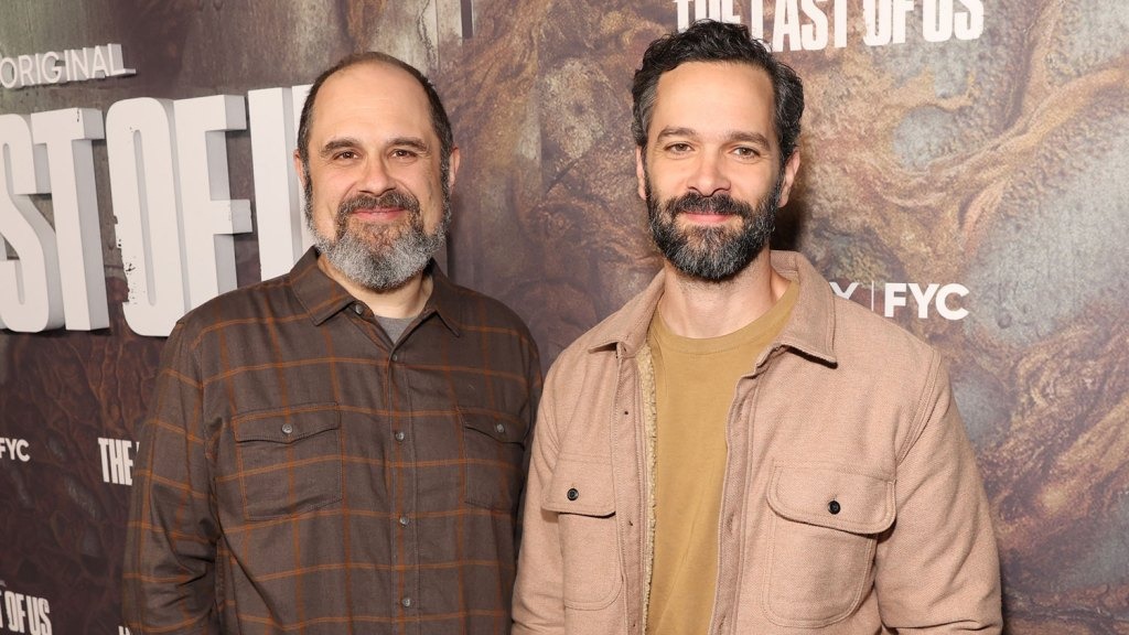 craig-mazin-neil-druckmann-les-showrunners-createurs-de-la-serie-the-last-of-us-ont-confirmes-une-saison-3