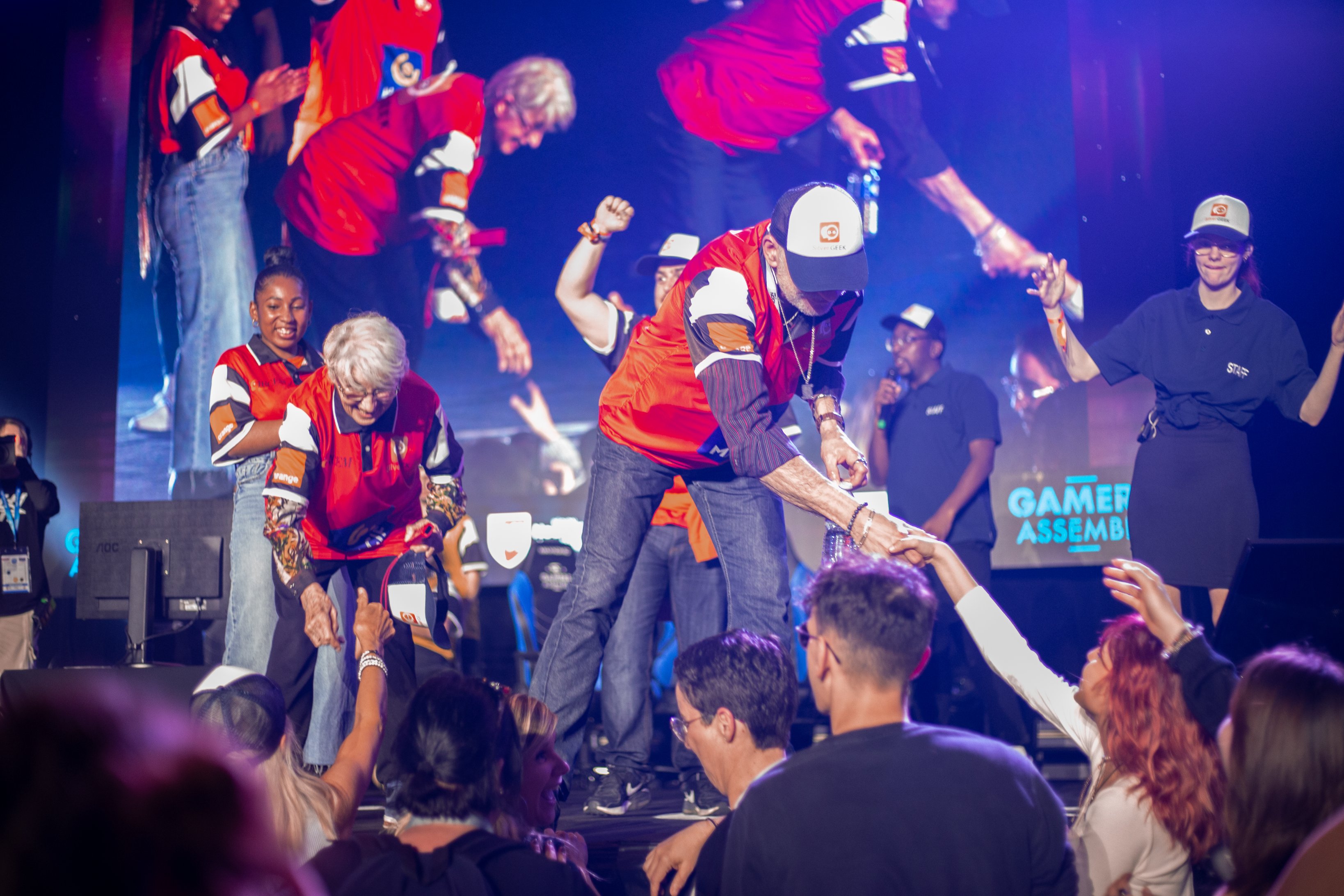 competition-wii-bowling-silvergeek