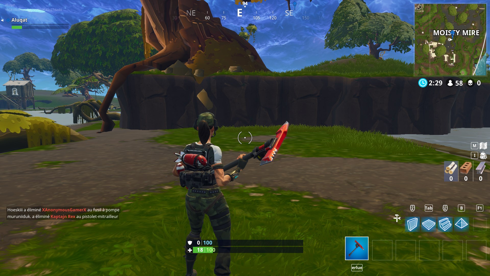 Défi : Fouiller entre un banc, un camion...