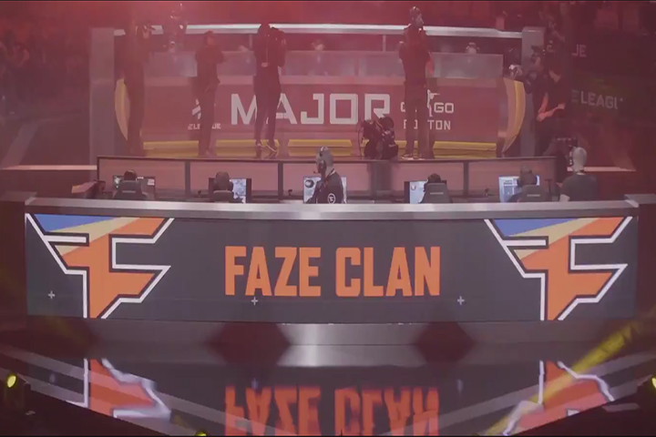 FaZe Clan attaqué en justice, 2 millions de dollars réclamés