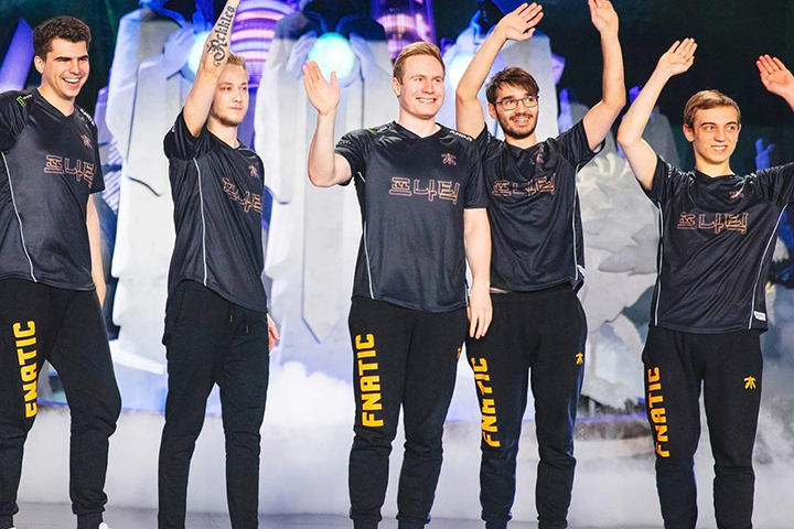 Worlds LoL 2018 : Fnatic s&rsquo;impose sur Cloud9 en demi-finale