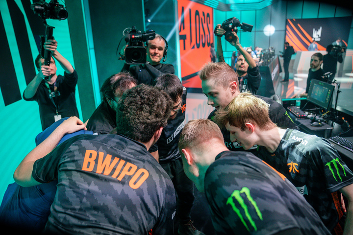 LoL : Course aux play-offs en LEC, qui se qualifiera ?