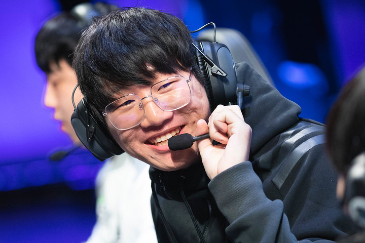 LoL : Une victoire expéditive de Invictus face à SK Telecom