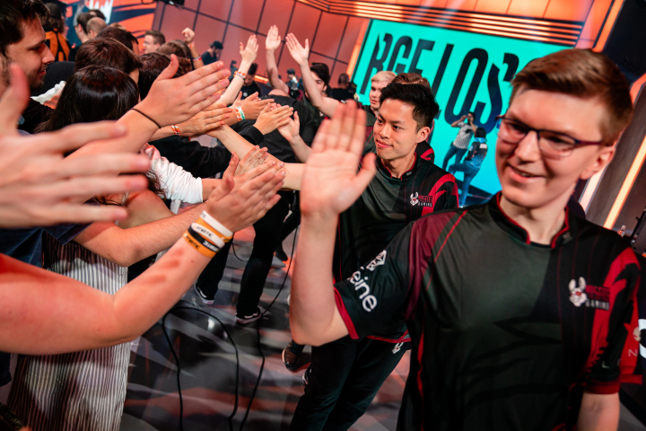 LoL : Les règles concernant le roster de Misfits et de Misfits Premier – LEC 2019