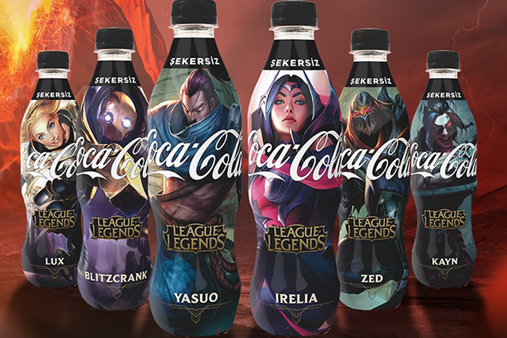 Des bouteilles de Coca à l&rsquo;effigie des champions de LoL donnent des RP en Turquie
