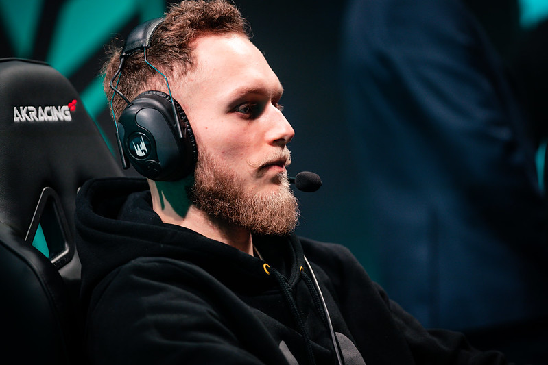 KCorp Cabochard, l&rsquo;ancien joueur du LEC rejoint la Karmine Corp en LFL