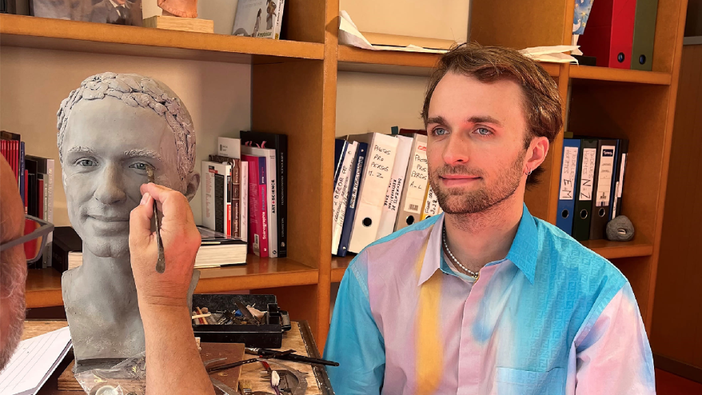 Squeezie va avoir sa propre statue au Musée Grévin !