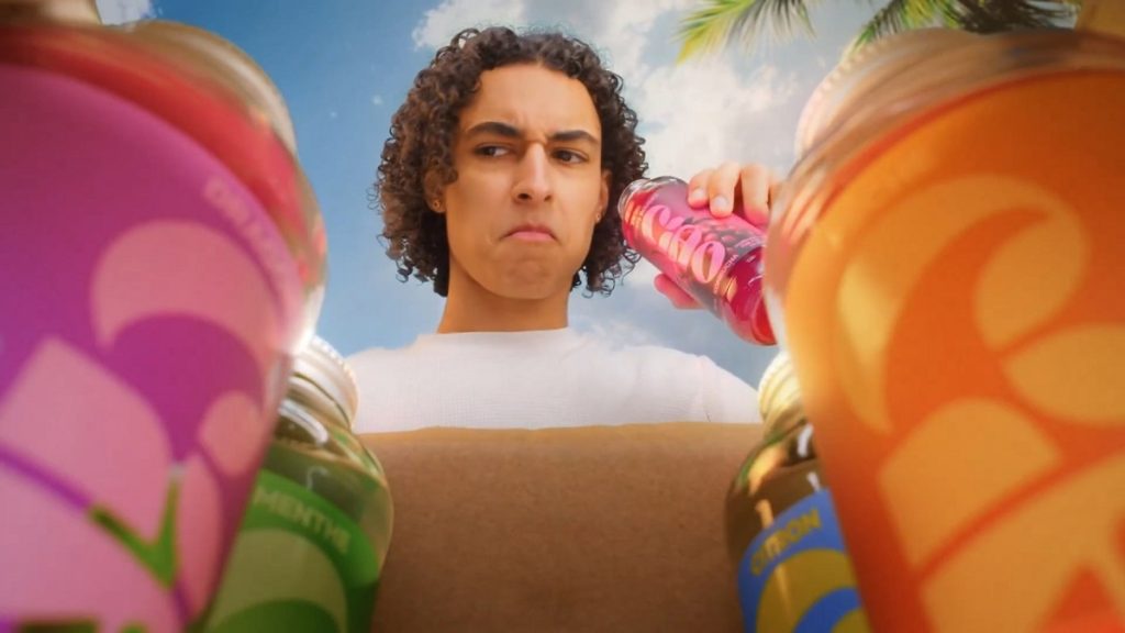 On s’est penché sur Ciao la boisson de Squeezie. Entre Alcool et prix élevé, le Kombucha est il vraiment une meilleure alternative au Coca ?