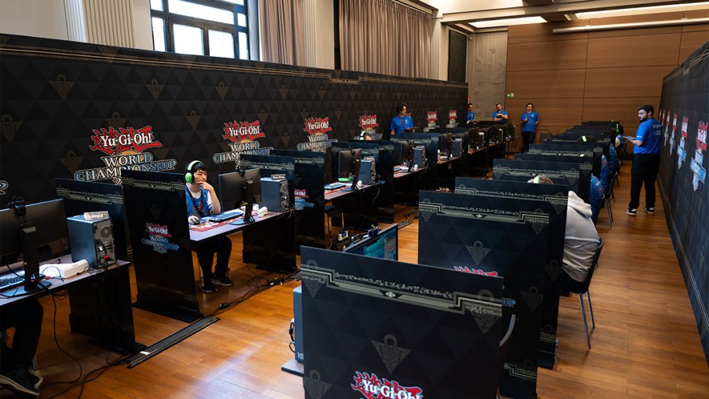 Yu-Gi-Oh! Worlds 2025 à Paris : un samedi riche en émotions entre allocution présidentielle, champions sacrés et suspense total